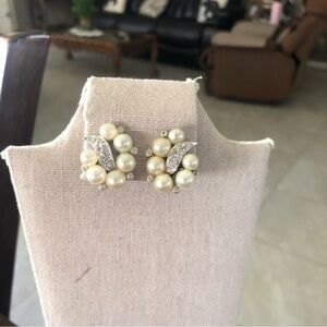 Vintage Sign Marvella Faux Pearl ClipOn Earrings